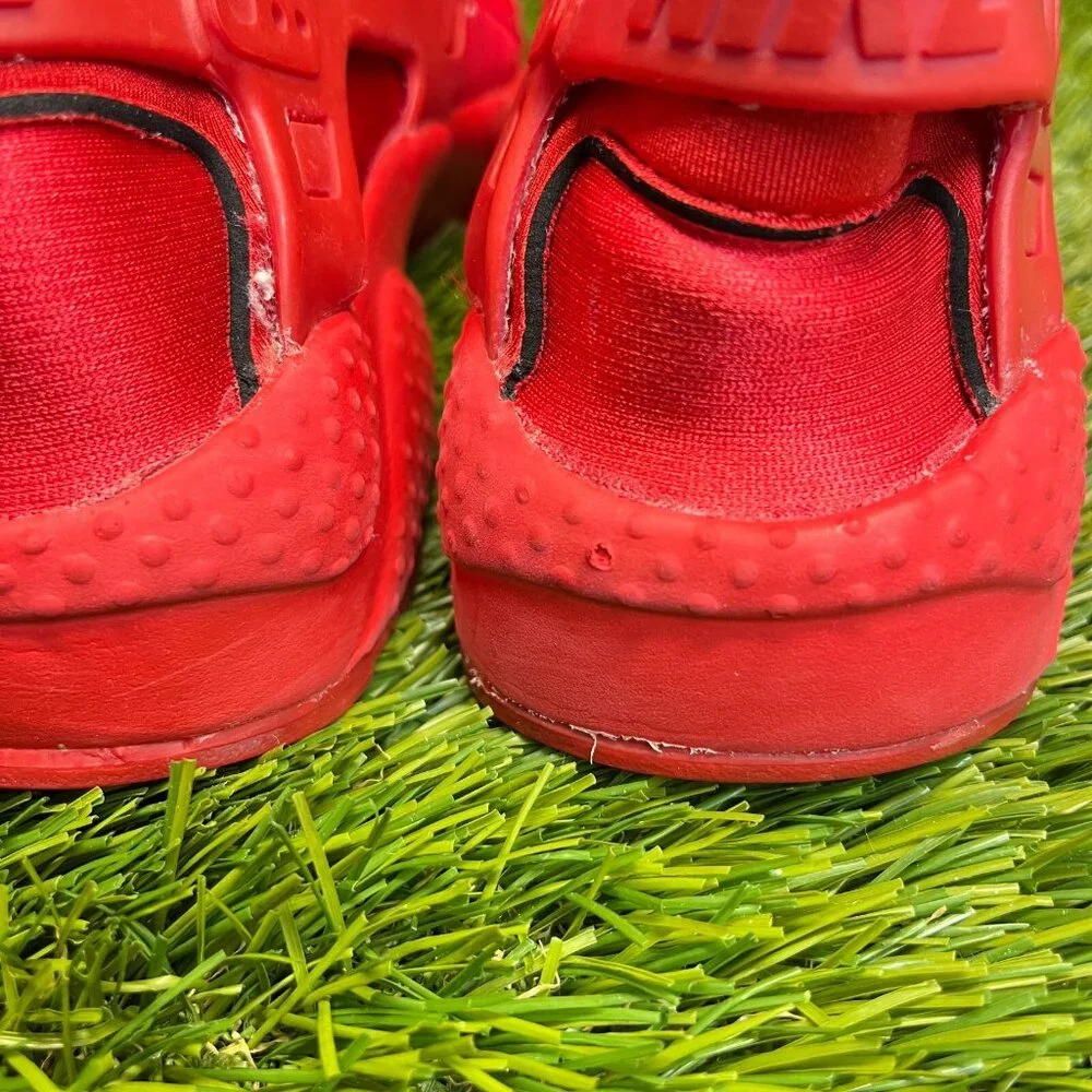 Nike Air‎ Huarache Run Triple Red Boys Size 5.5Y Walking Running Shoes Sneakers